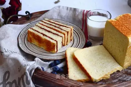 Orange Gunache sandwich