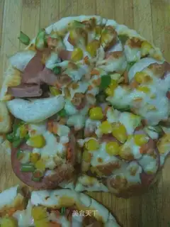 The air fryer makes pizza