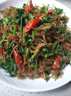Spicy silver fish dry