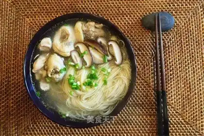 Chicken noodles