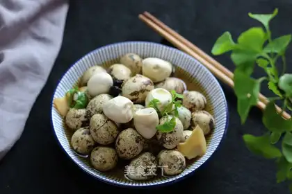 Clean quail eggs