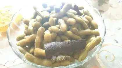 Water to boil the beans