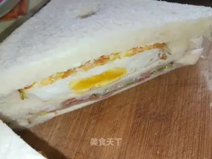 Egg bacon sandwich