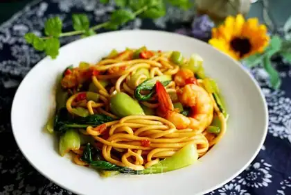 Shrimp noodles
