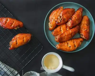 Roasted chicken wings