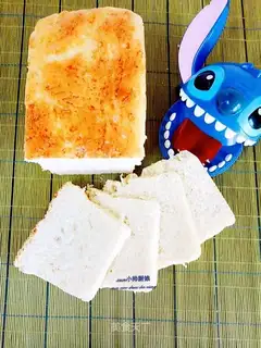 Cream cream