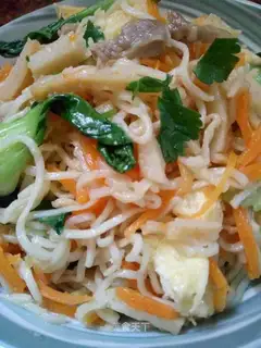 Fried noodles