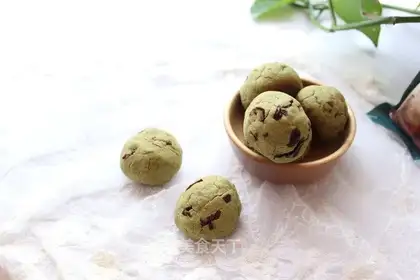 Tea cranberry potatoes