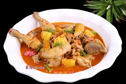 Chicken with sour spicy fruit