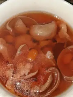 Pork-skinned broth