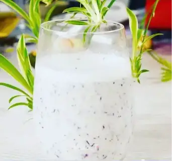 Butter blueberry milkshake
