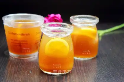 A melon lemon tea