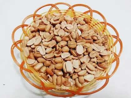Salted peanuts