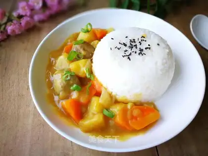 Curry meatballs for cooking
