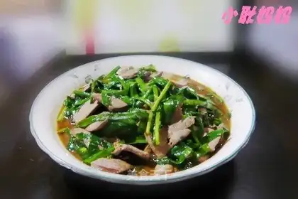 stir-fried pork liver with leeks