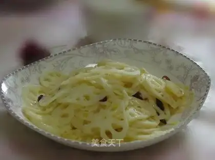 Hot and sour lotus root slices