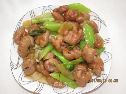 stir-fried large intestine with spicy sauce