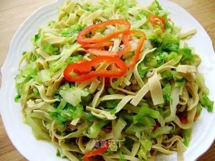 stir-fried bean skin with cabbage