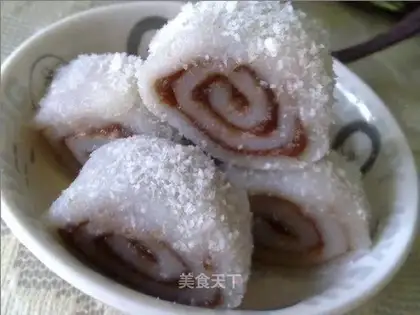 Coconut bean paste roll