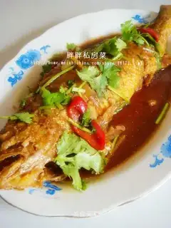 Braised yellow croaker