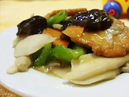 Chicken patty with chicken mushrooms