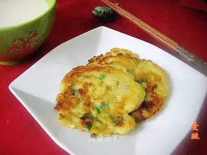 Potato and green pepper omelet