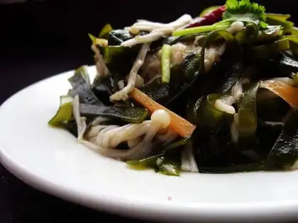 Cold seaweed mushroom