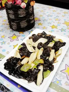 stir-fried yam with fungus