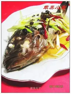 Fish in onion oil
