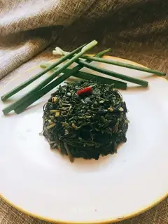 Garlic pickles