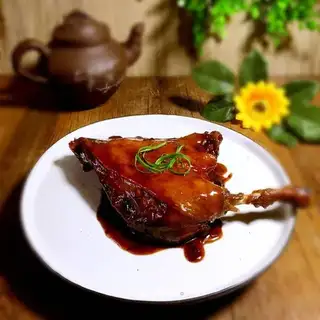Sugar duck leg