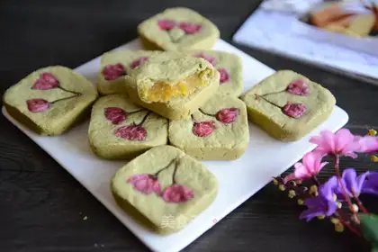Cherry blossoms for tea and pineapple