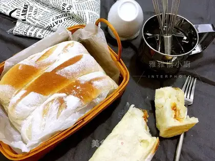 Spicy pine buns