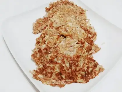 Roach and fried eggs