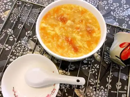 Carrot tomato omelette soup