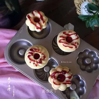 A platinum donut