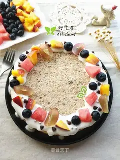 Red tea, twilight cake