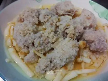 Seafood mushroom powdered ribs