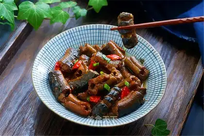 Red-burned mackerel