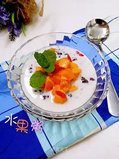 Fresh fruit porridge