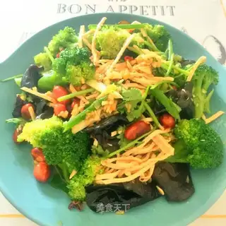 ♪ The broccoli ♪