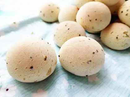 Black sesame bread