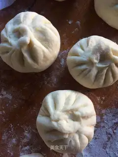 Caramel cereal buns