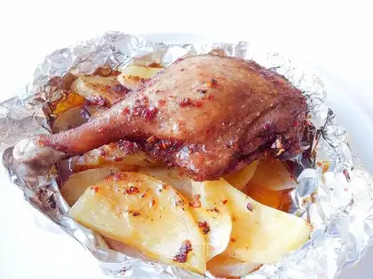 A duck with black pepper sauce