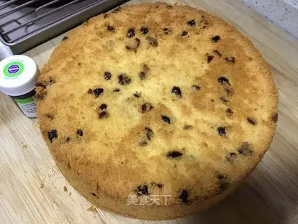 Eight inches of cranberry