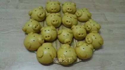 Pumpkin's gold is a rich pig