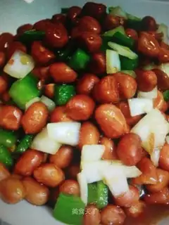 Old vinegar peanuts