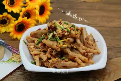 Frozen chicken feet