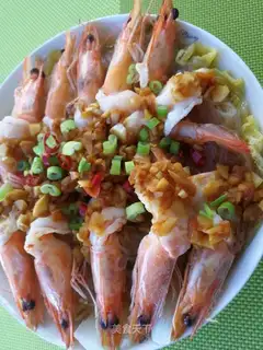 A garlic fan with a shrimp back