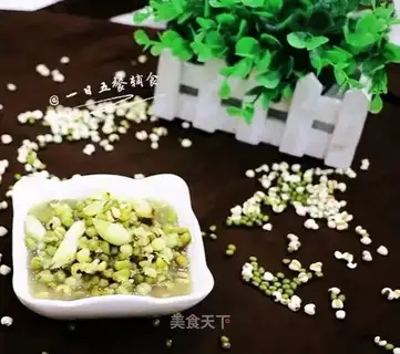 Green bean lily rice soup